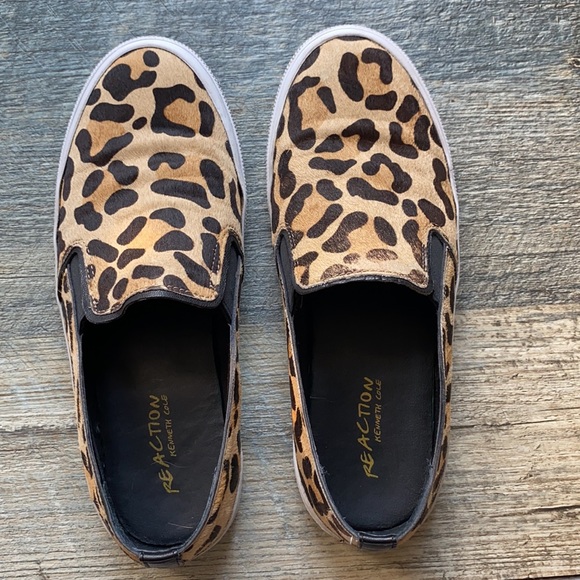 KENNETH COLE Leopard Slip On Shoes - Picture 8 of 9